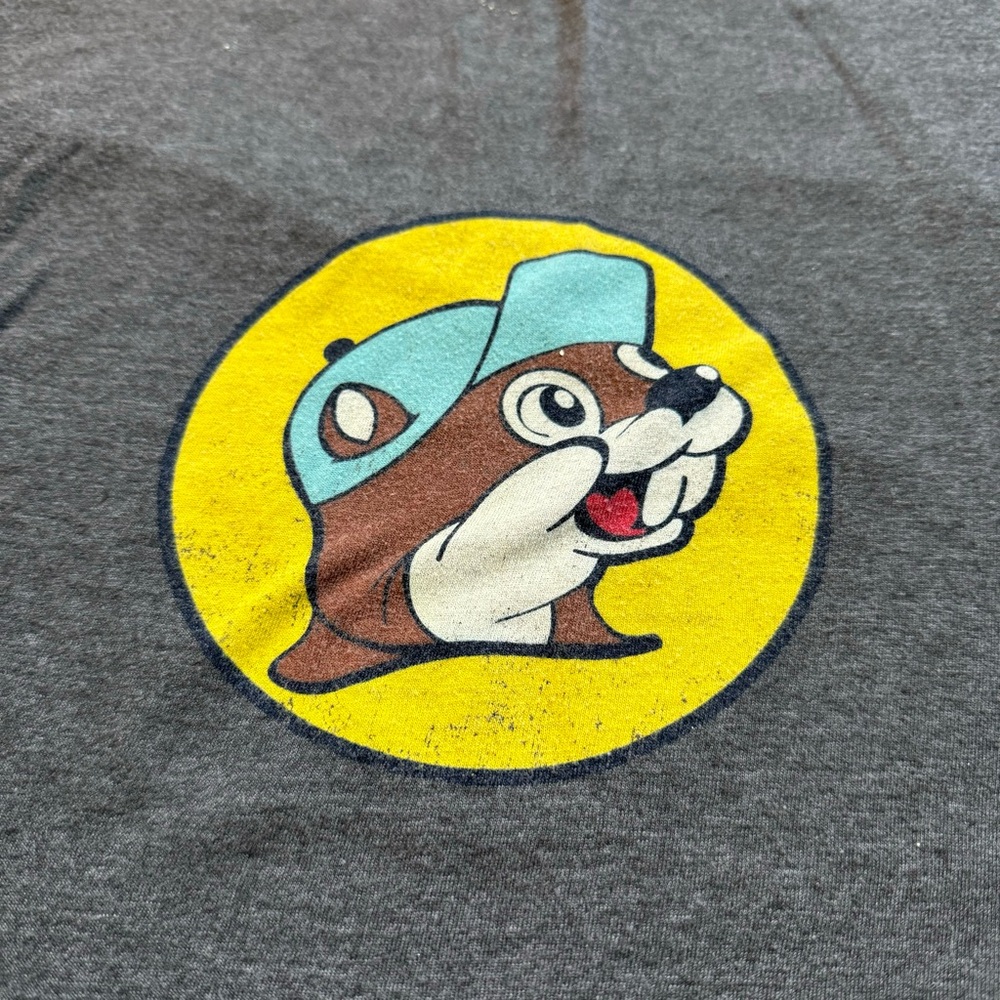 Buc-ees t-shirt Small - Picture 8 of 8